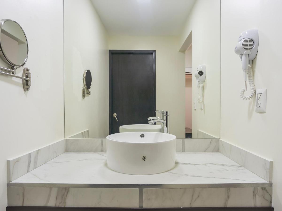 Smart Hotel Monterrey Eksteriør bilde